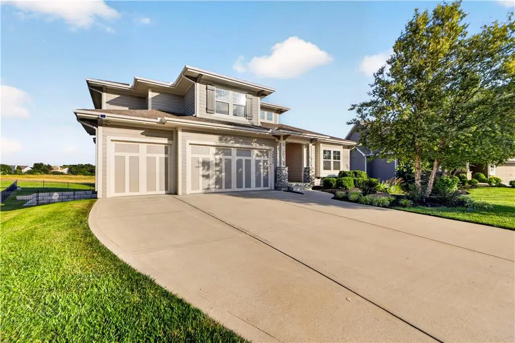 24957 W 114th Street, Olathe, KS 66061 - #1