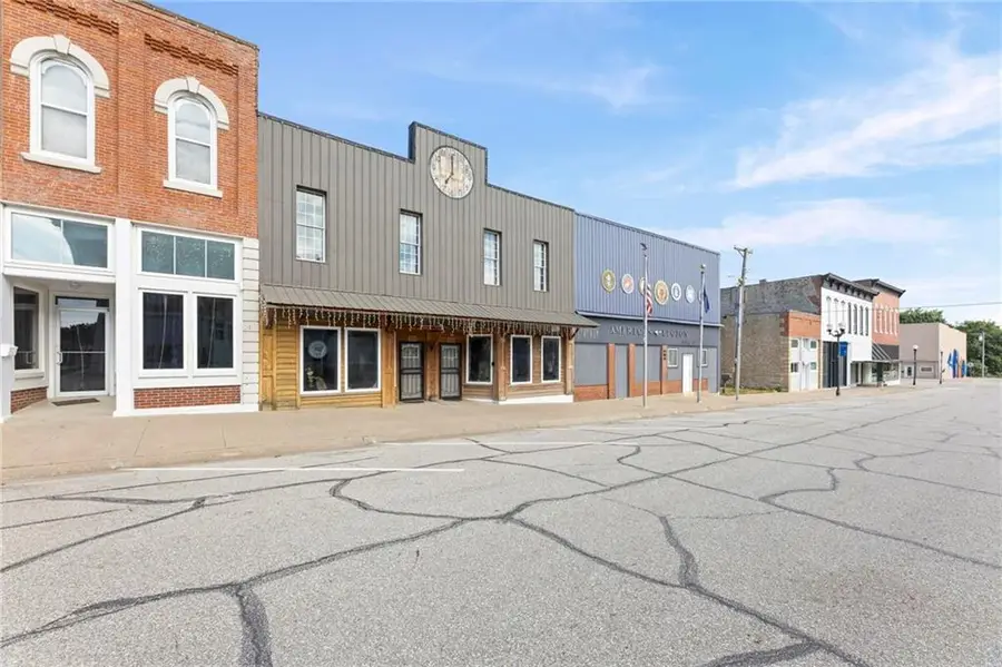 116 N 3rd Street, Burlington, KS 66839 - #2