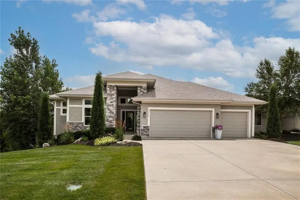 25737 W 96th Street, Lenexa, KS 66227 - #1