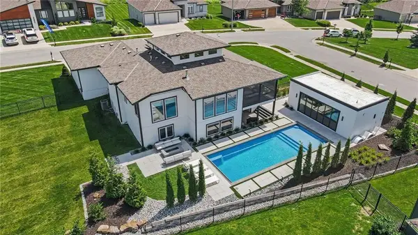 2131 NW Palisades Drive, Riverside, MO 64150