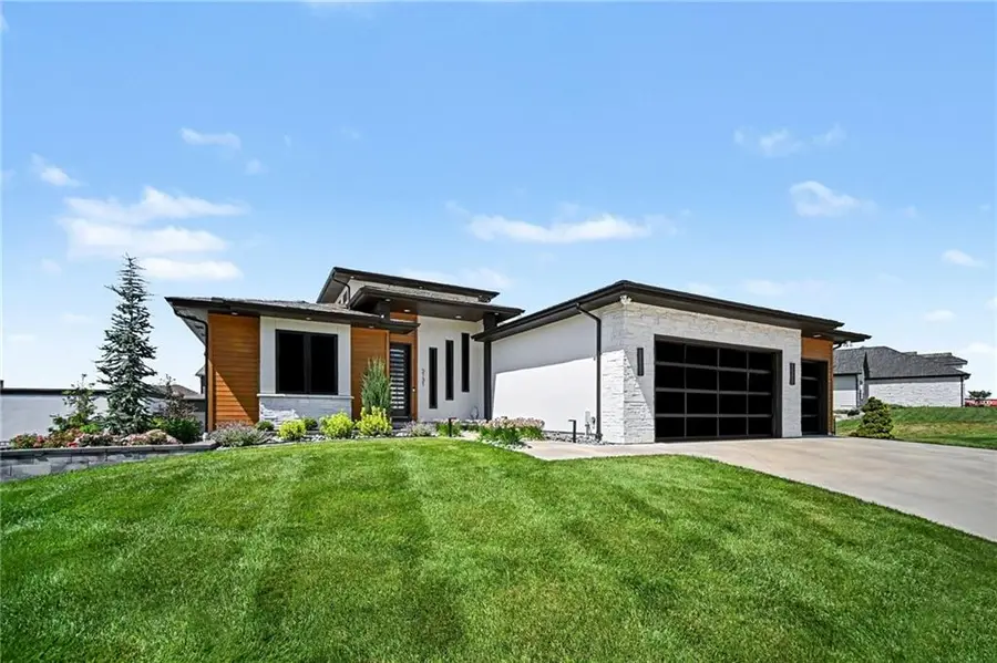 2131 NW Palisades Drive, Riverside, MO 64150 - #3