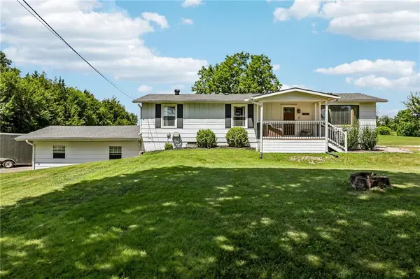 18420 S Renner Road, Olathe, KS 66062