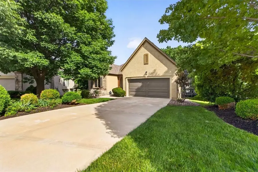26164 W 109th Street, Olathe, KS 66061 - #3