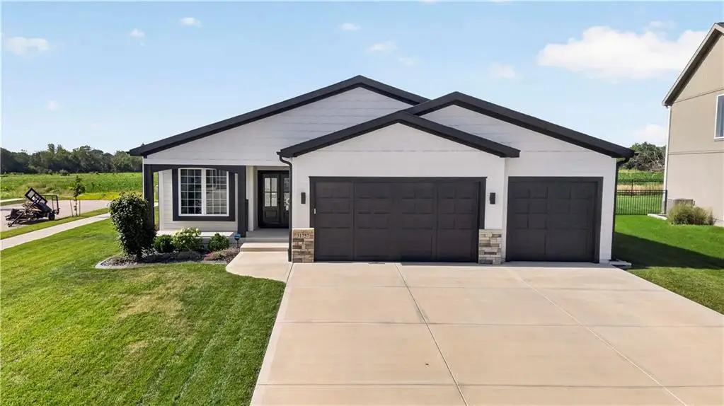 31757 W 168th Court, Gardner, KS 66030 - #1