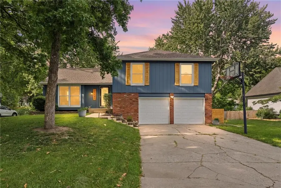 10069 Bluejacket Drive, Overland Park, KS 66214 - #2