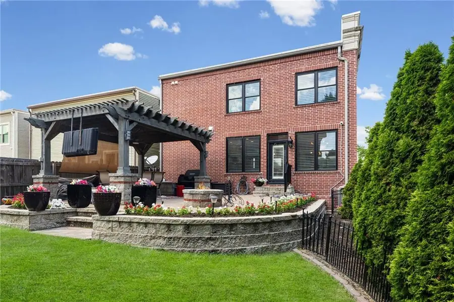 115 E 30th Street, Kansas City, MO 64108 - #3