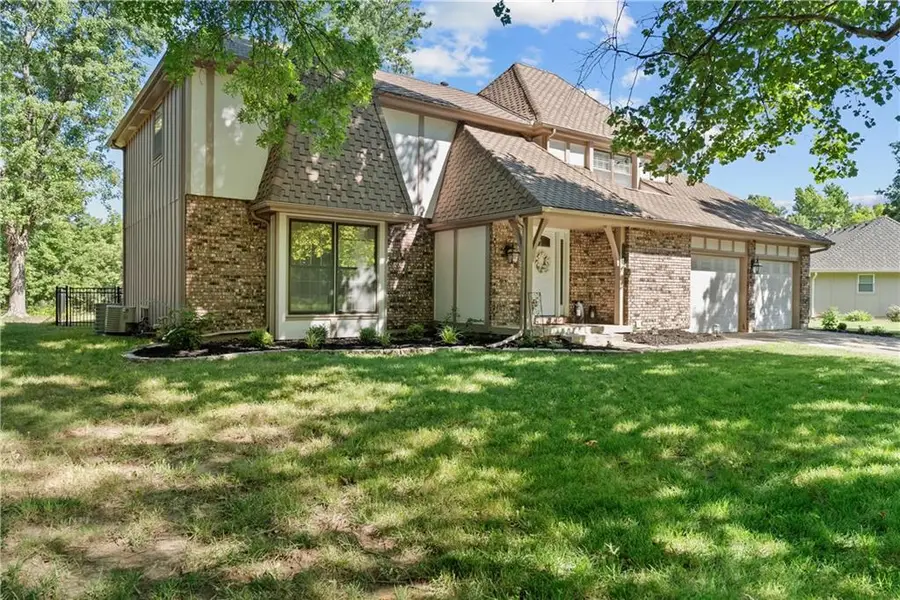 4000 NW Cimarron Street, Lees Summit, MO 64064 - #3