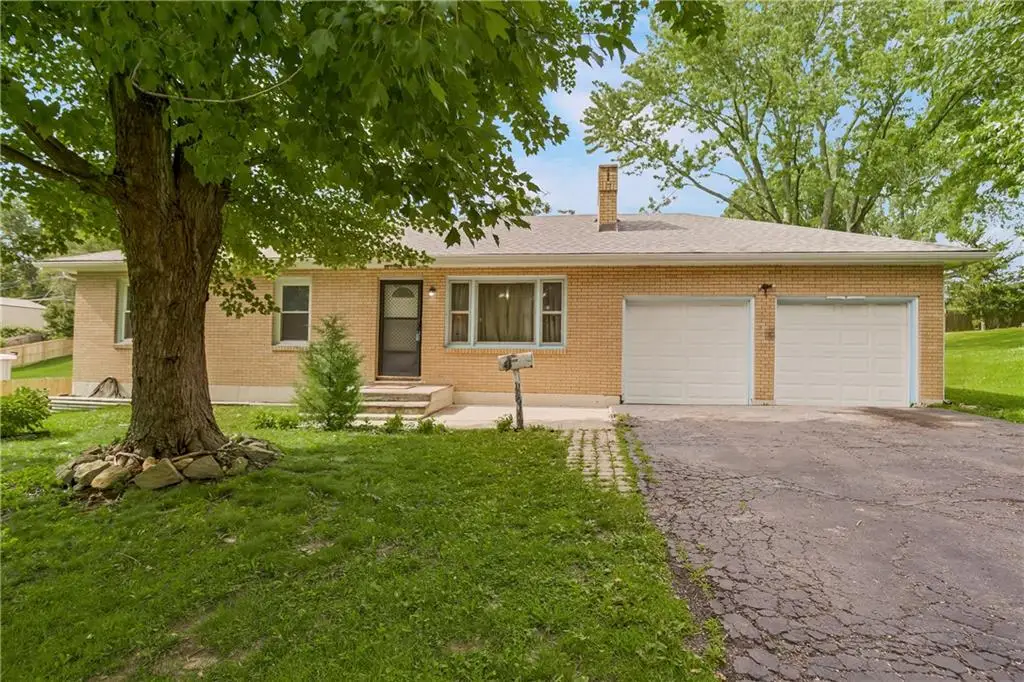 6216 Yecker Avenue, Kansas City, KS 66104 - #1