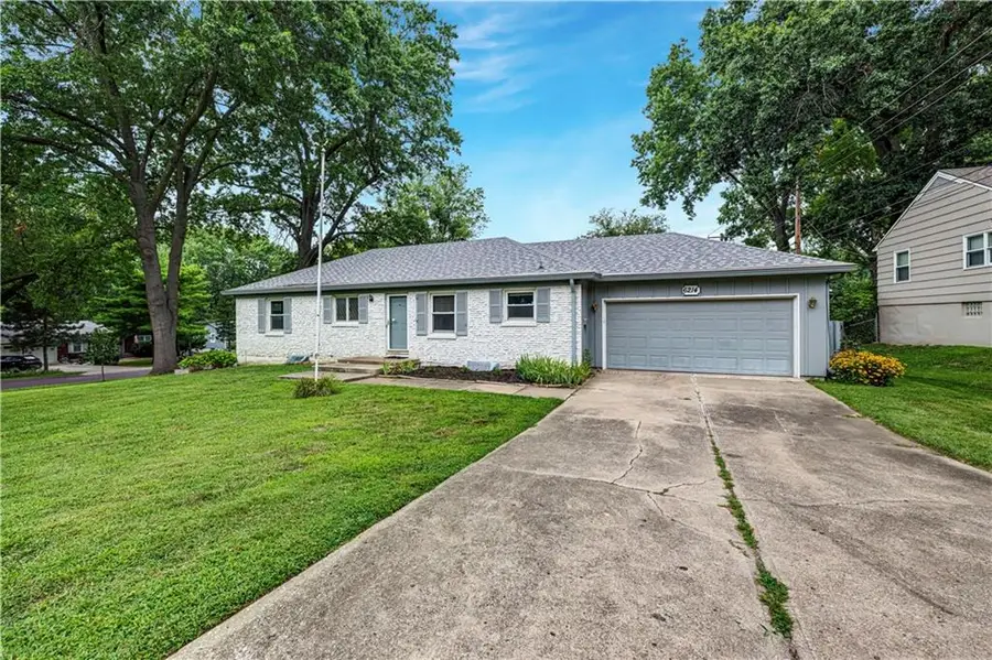 6214 W 86th Street, Overland Park, KS 66207 - #2