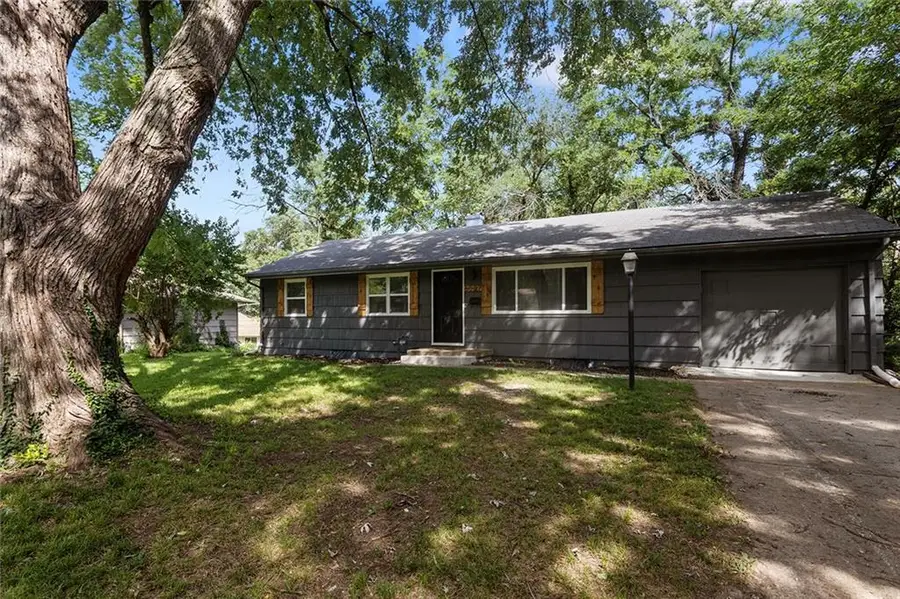 6007 E 102nd Street, Kansas City, MO 64134 - #3