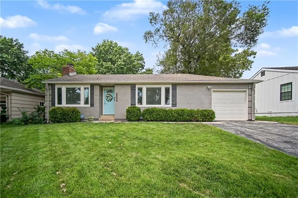 2200 W 74th Terrace, Prairie Village, KS 66208 - #1
