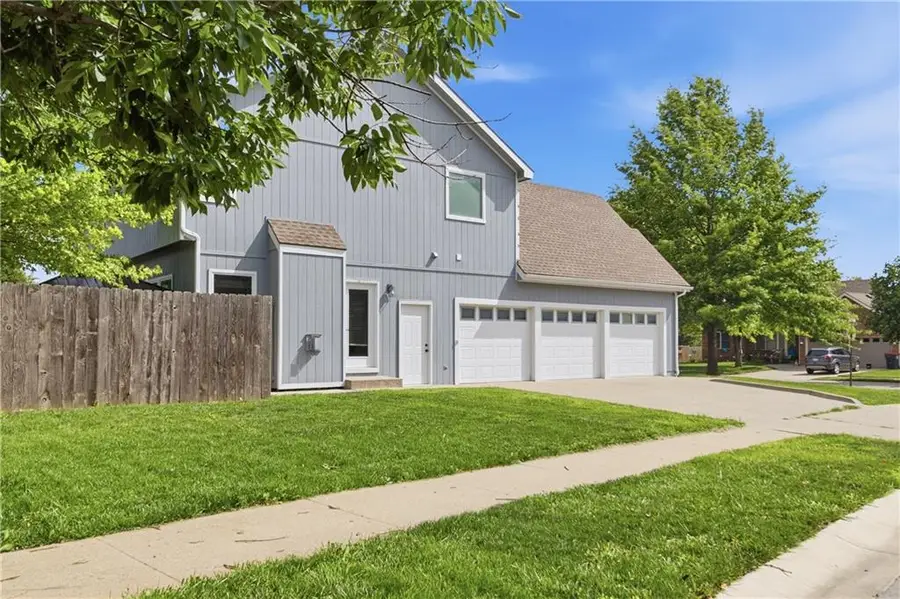 1820 N 160th Street, Basehor, KS 66007 - #2