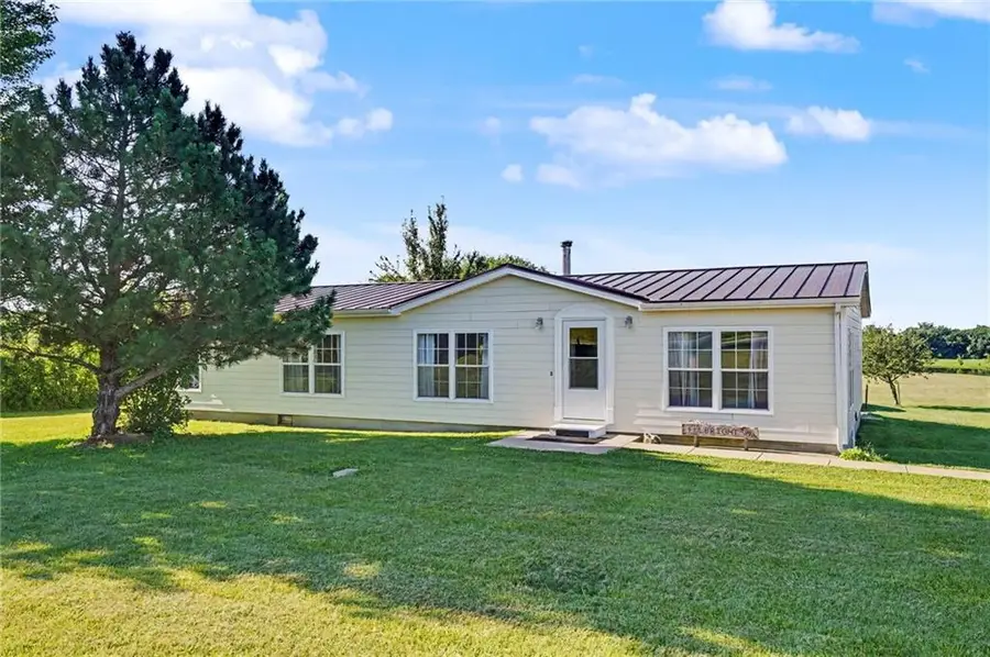 3762 Thomas Rd Thomas Road, Wellsville, KS 66092 - #2