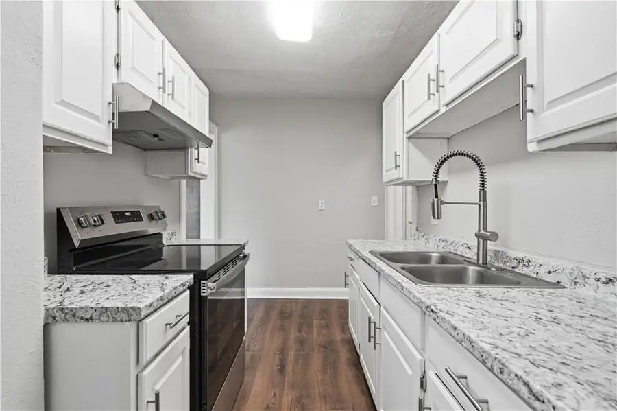 5206 Olive Street, Kansas City, MO 64130 - #2