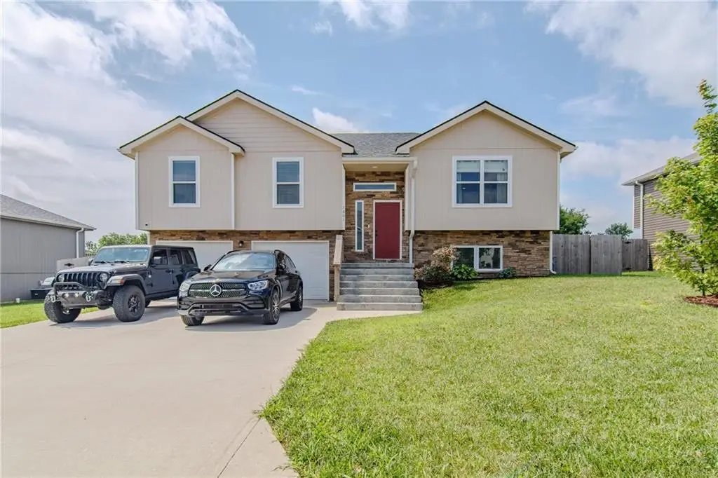 1601 W 6th Street Terrace, Knob Noster, MO 65336 - #1