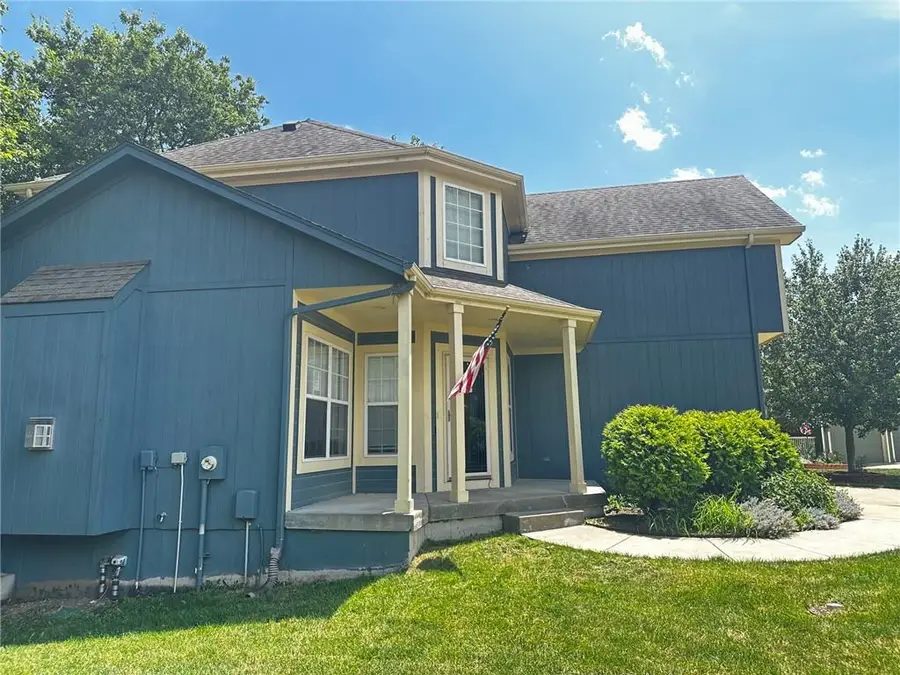 725 N Alder Street, Gardner, KS 66030 - #3