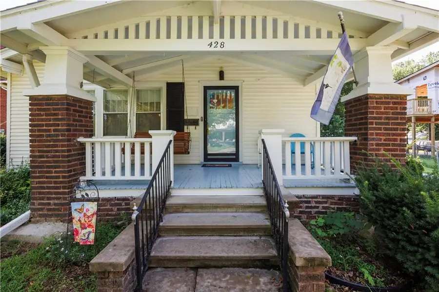 428 N 11th Street, Fredonia, KS 66736 - #2