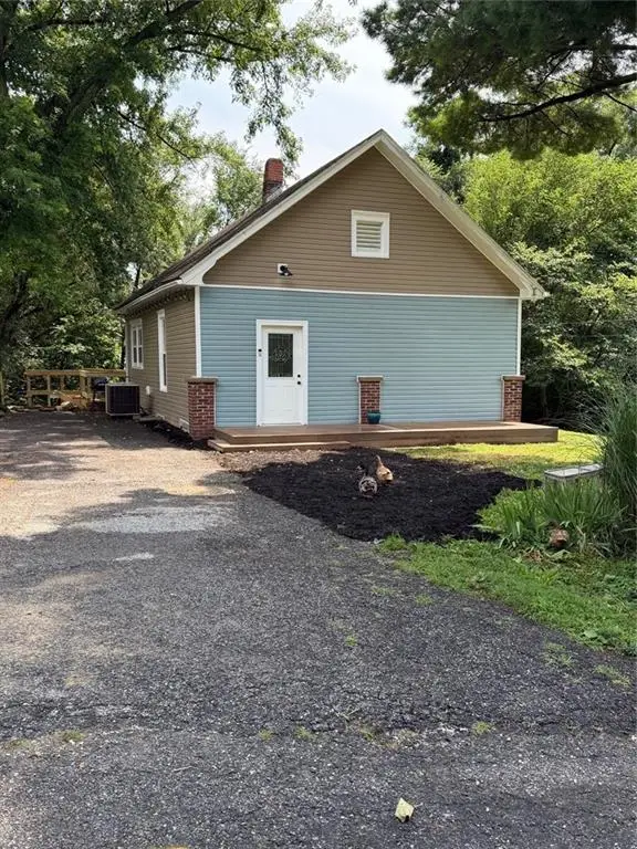 1404 Cudmore Avenue, St Joseph, MO 64503