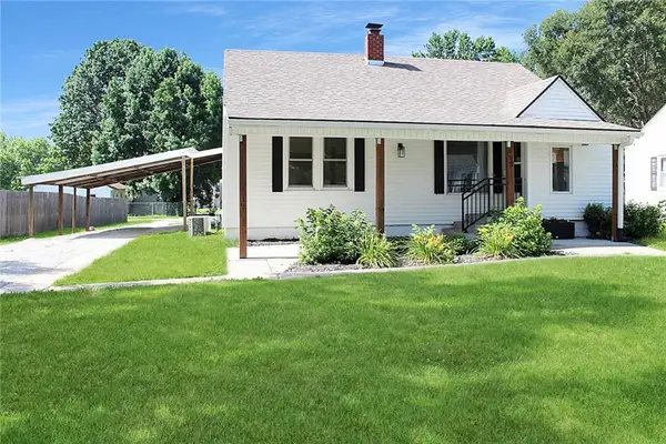 603 W 29th Street, Higginsville, MO 64037
