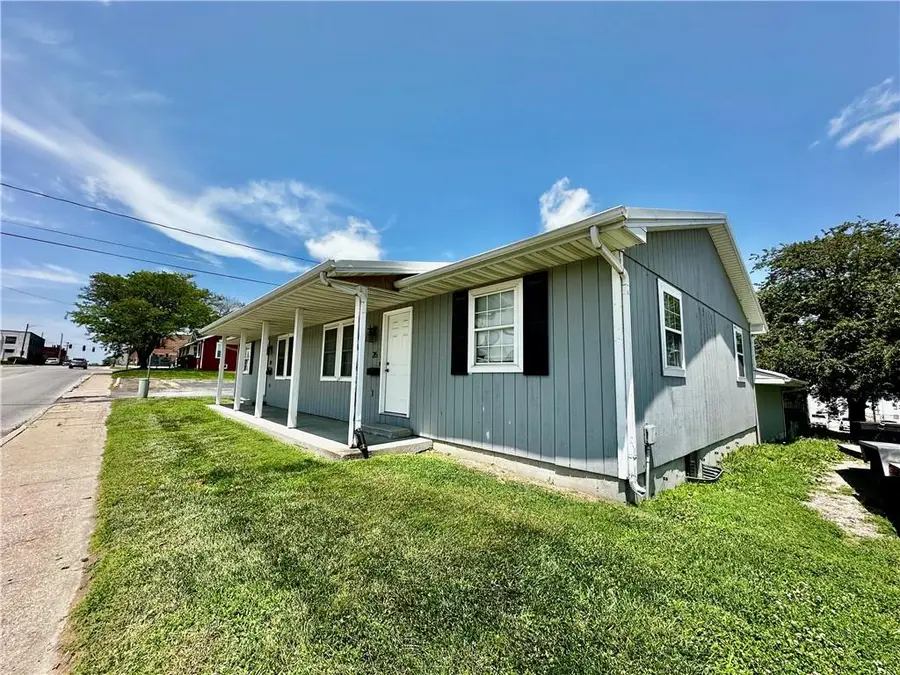 213 E 1st Street, Maryville, MO 64468 - #2