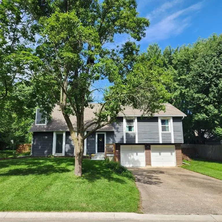 12806 S Seminole Drive, Olathe, KS 66062 - #3