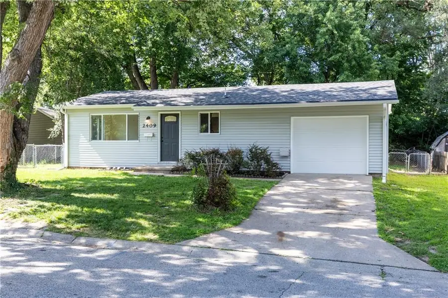 2409 Big Pine Terrace, Saint Joseph, MO 64503 - #2