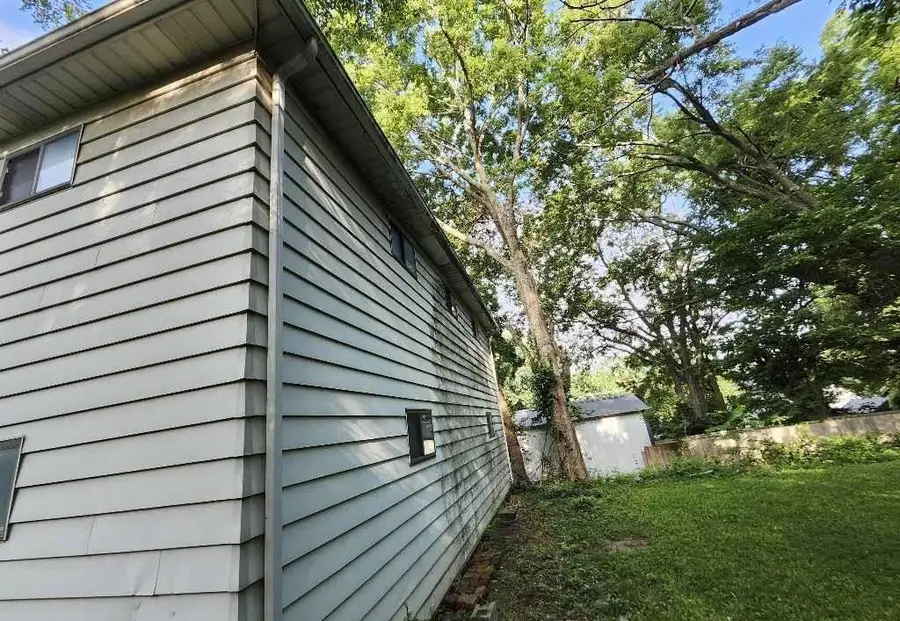 3220 Barber Avenue, Kansas City, KS 66106 - #3