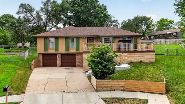 11925 W 49th Terrace, Shawnee, KS 66216