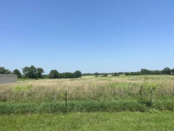 33066 Lookout Road, Paola, KS 66071