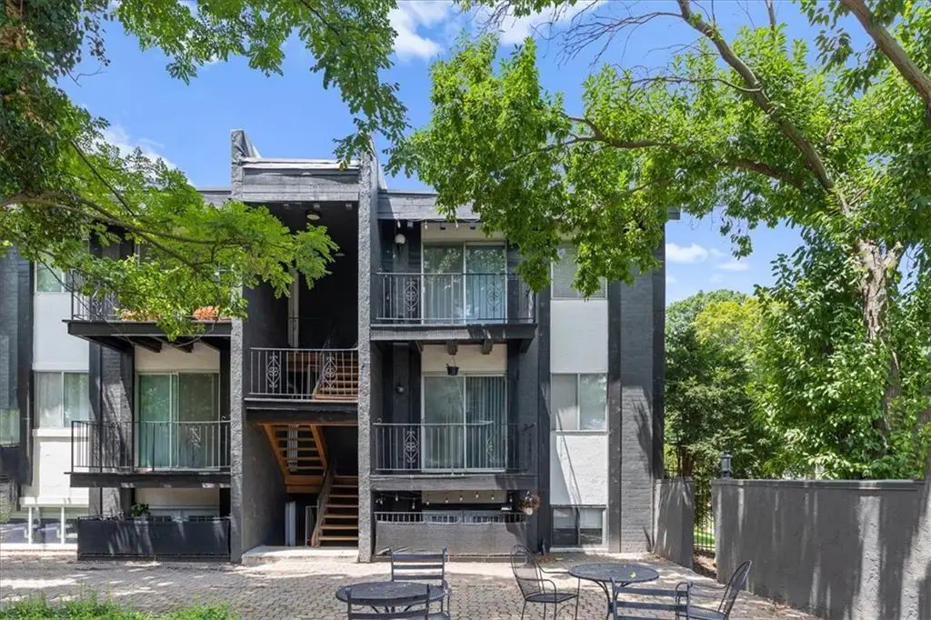809 W 40th Street #19, Kansas City, MO 64111 - #1
