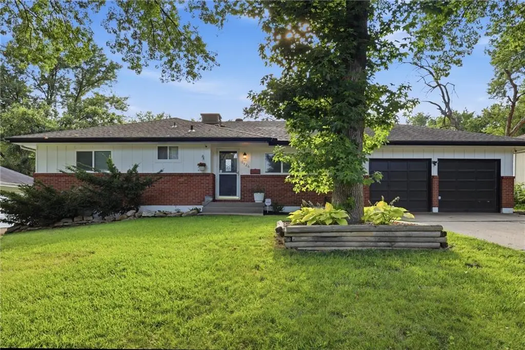 6426 Harvard Avenue, Raytown, MO 64133 - #1