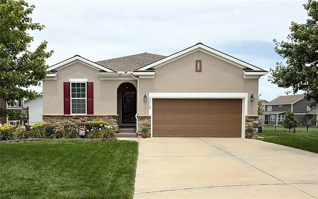23728 W 92nd Terrace, Lenexa, KS 66227 - #1