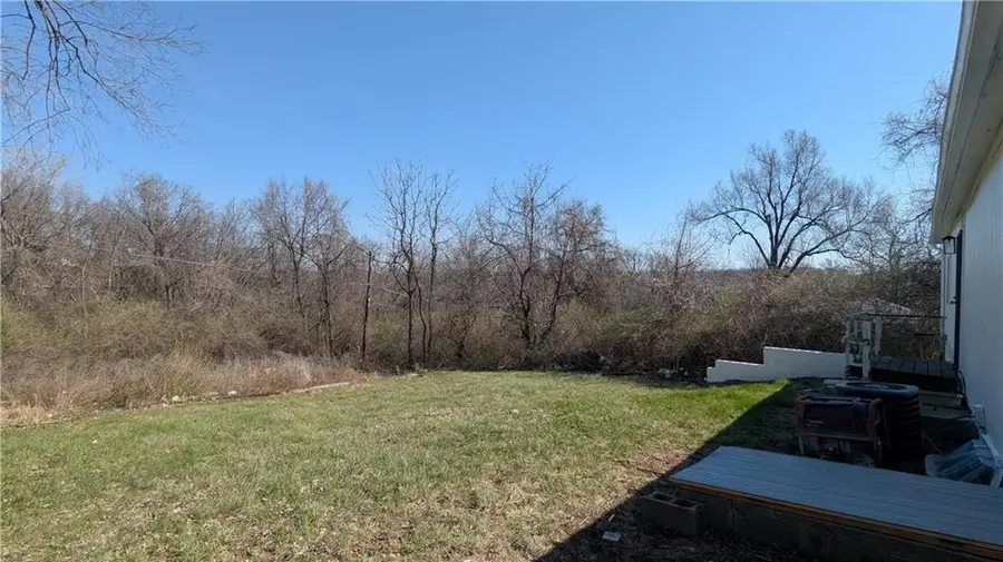 3812 E 93rd Street, Kansas City, MO 64132 - #3