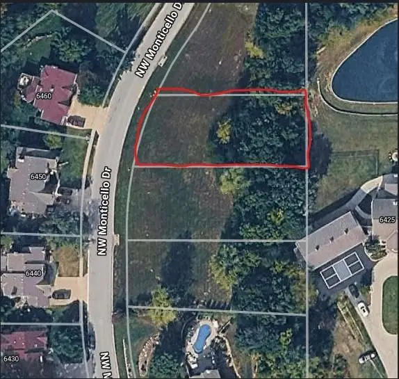 6444 NW Monticello Drive, Parkville, MO 64152