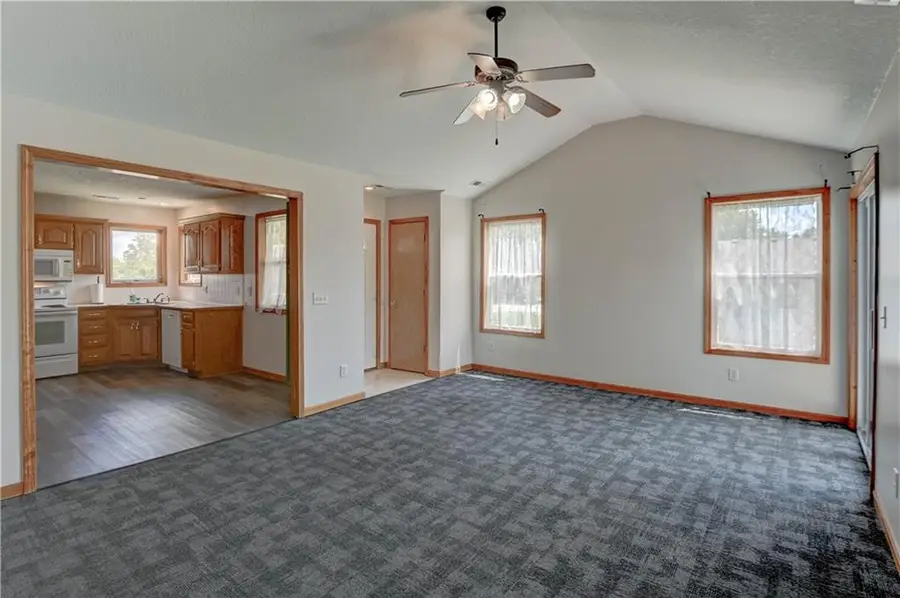 2802 Easton Street, Harrisonville, MO 64701 - #2