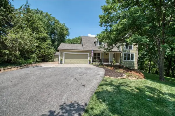 31824 W 91 Street, De Soto, KS 66018