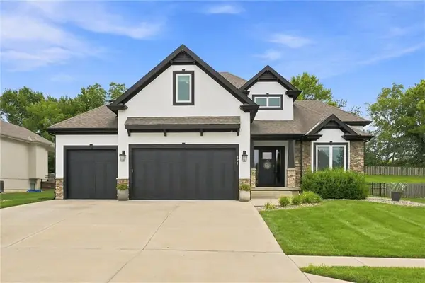 921 Foxglove Lane, Kearney, MO 64060