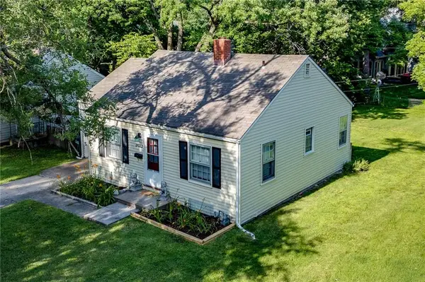 2022 Kentucky Street, Lawrence, KS 66046