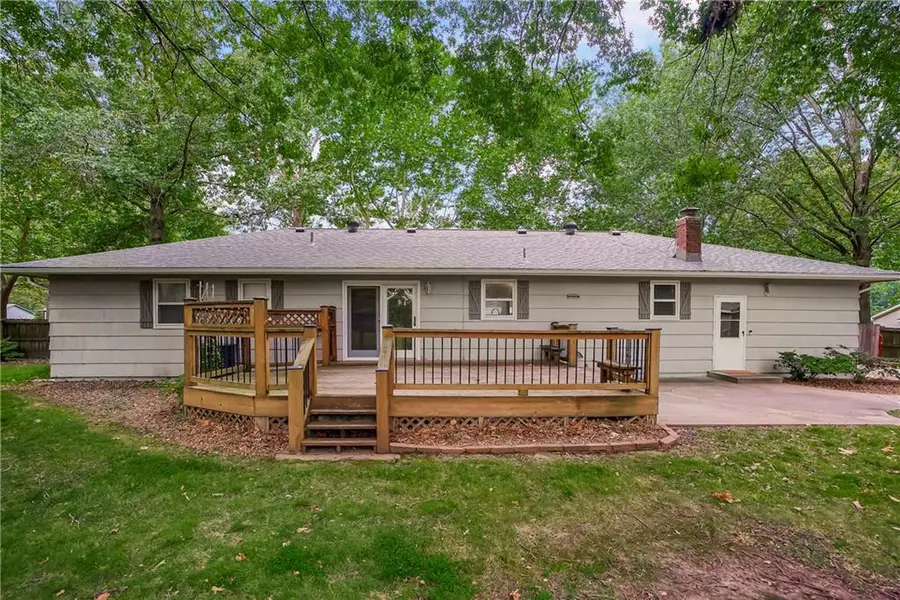 305 S Berkley Street, Louisburg, KS 66053 - #3