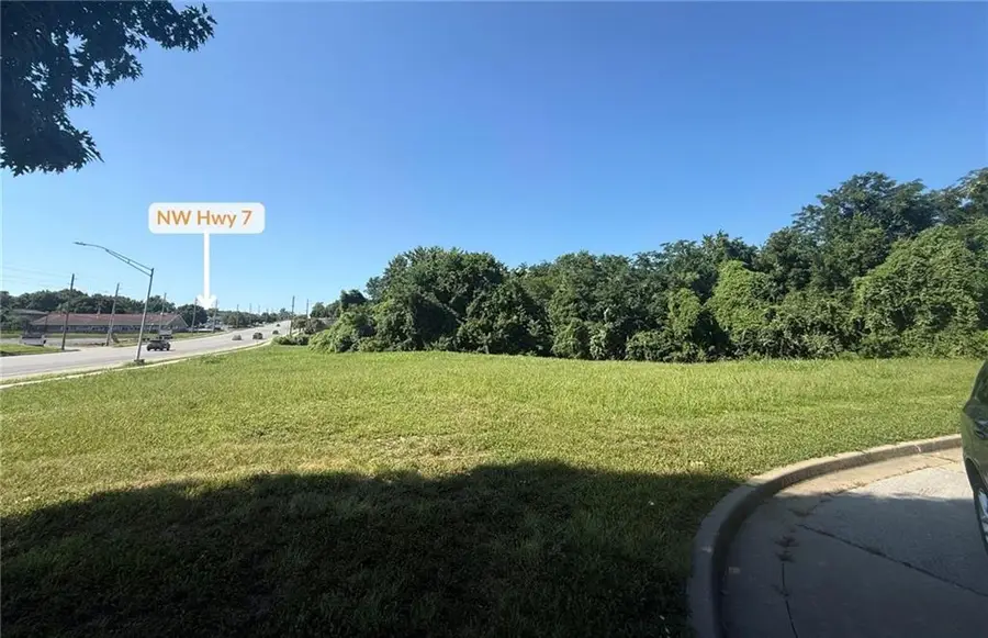 2147 NW 7 Highway, Blue Springs, MO 64015 - #2