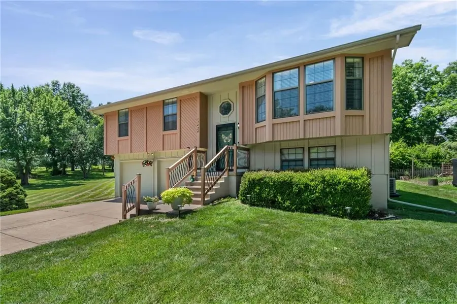 11424 N Mcgee Street, Kansas City, MO 64155 - #2