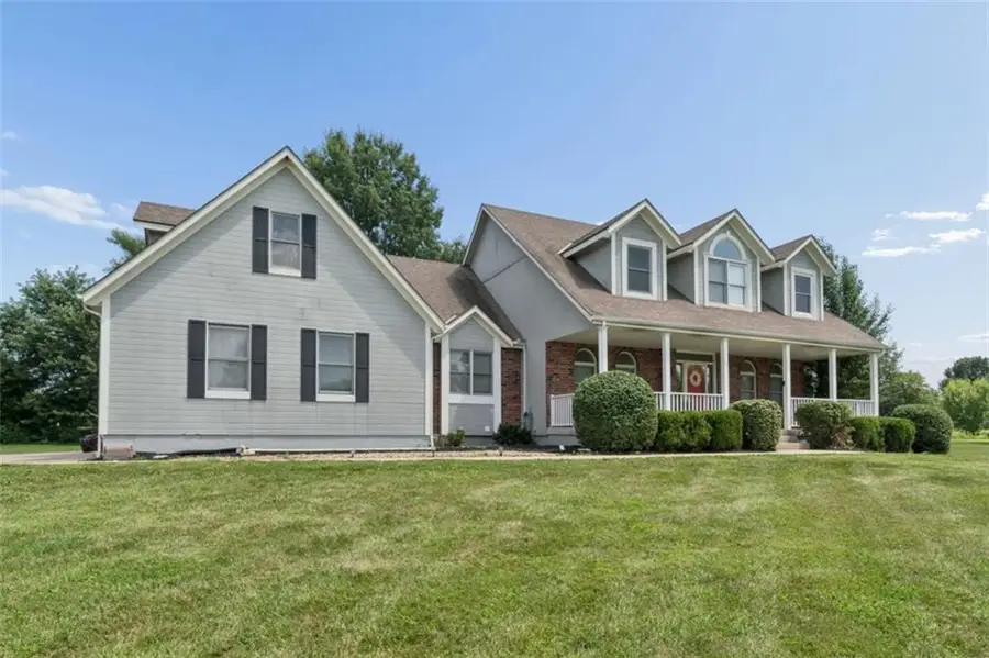 1005 Wesley Avenue, Raymore, MO 64083 - #2