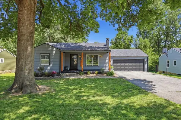 8518 W 56th Terrace, Merriam, KS 66202