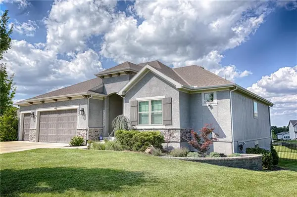 19638 Barstow Street, Spring Hill, KS 66083
