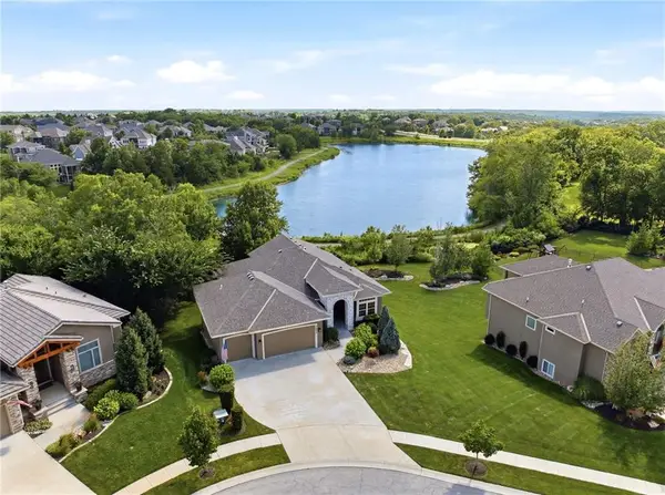 24855 W 95th Terrace, Lenexa, KS 66227