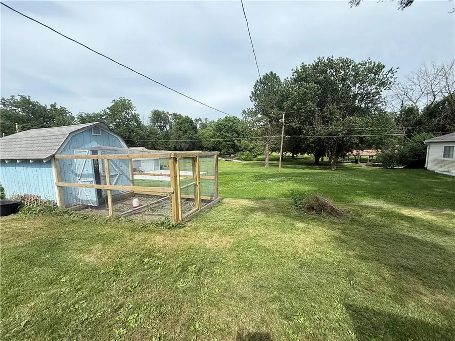 215 S Frederick Street, Maryville, MO 64468 - #2