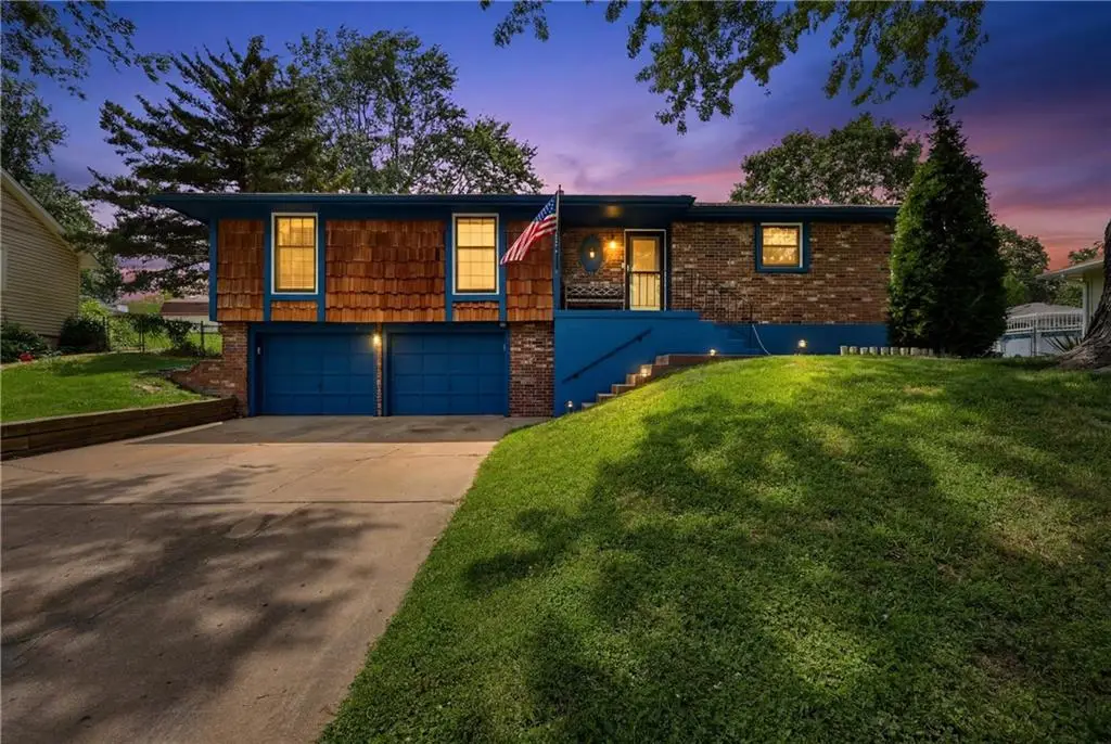 2524 S Whitney Avenue, Independence, MO 64057 - #1