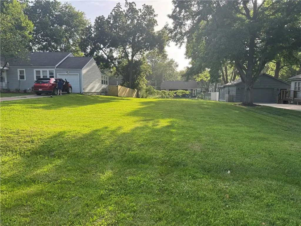 13222 Cherry Street, Kansas City, MO 64145 - #1