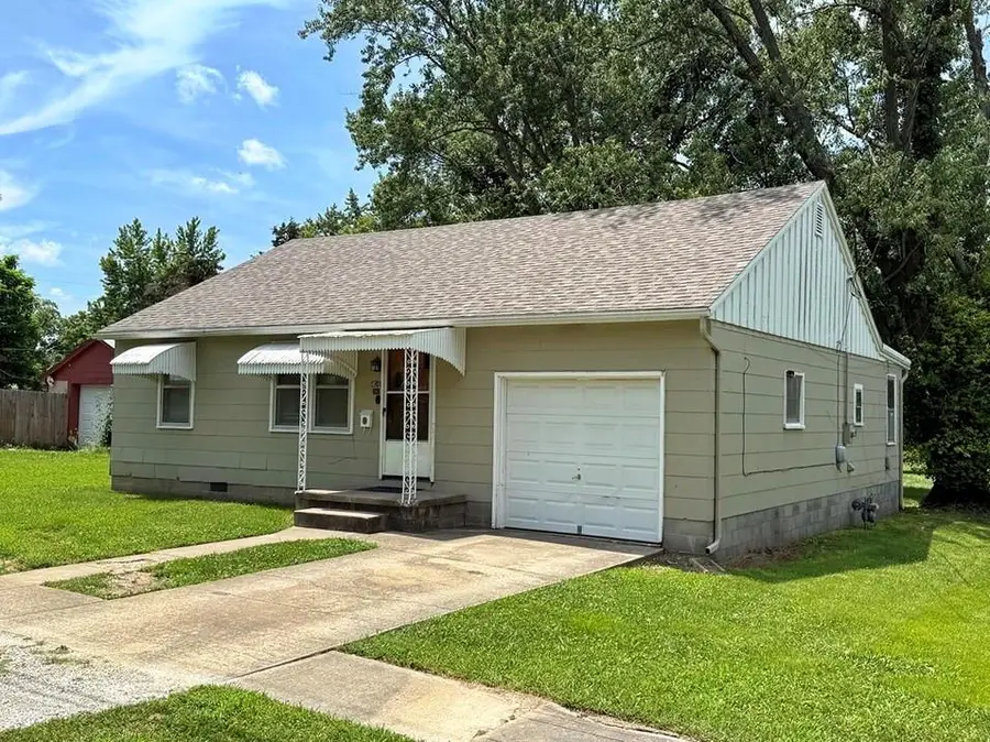406 N Jackson Street, El Dorado Springs, MO 64744 - #2