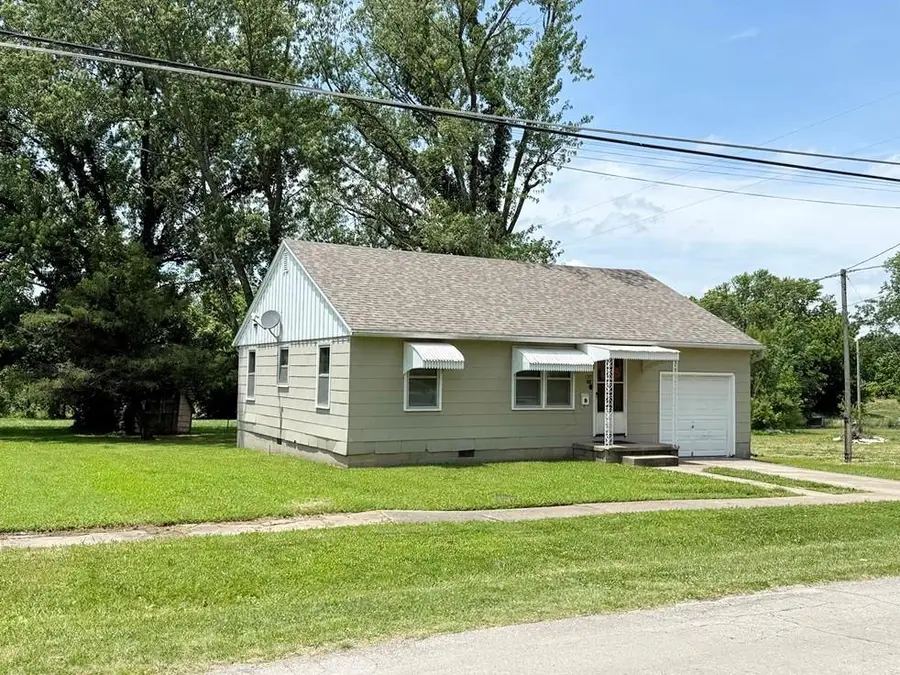 406 N Jackson Street, El Dorado Springs, MO 64744 - #3